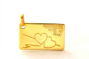 Carte postale Coeurs timbrés - Médaille rectangle en plaqué or