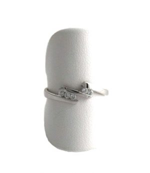 Bague aux 5 oxydes de zirconium - Or blanc 750/1000 - Taille 55