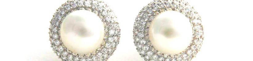 Boucles d’oreilles clip fausse demi-perle & oxydes de zirconium – Argent 925/1000
