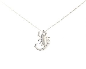 Collier pendentif Signe du Zodiaque Scorpion en argent
