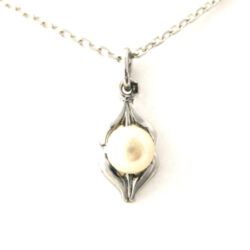 Collier pendentif au coeur de perle en Argent 925/1000